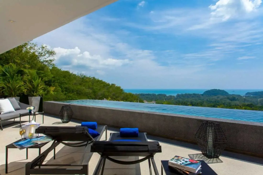 Condo in Choeng Thale, Phuket, Thailand 1 - 15119742