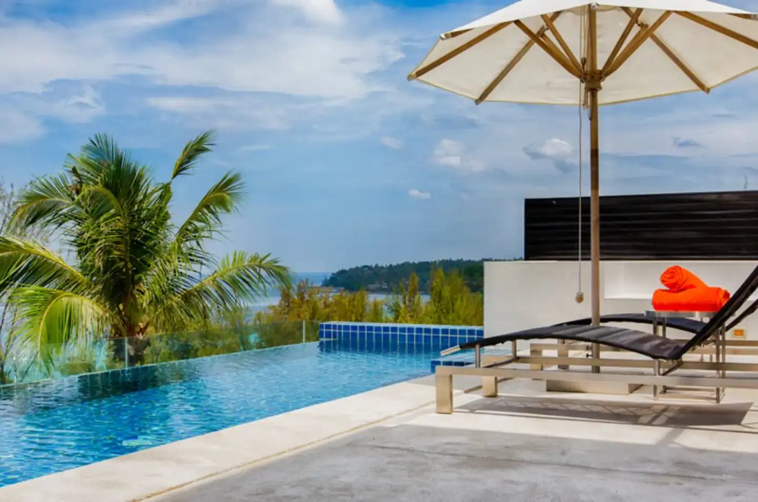 Villa in Choeng Thale, Phuket, Thailand 1 - 15120176