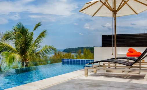 Villa in Choeng Thale, Phuket, Thailand 1