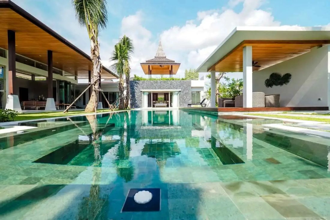 Villa in Choeng Thale, Phuket, Thailand 1 - 15119988