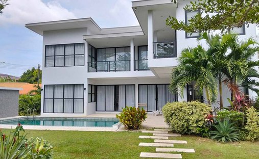 Villa in Si Sunthon, Phuket, Thailand 1