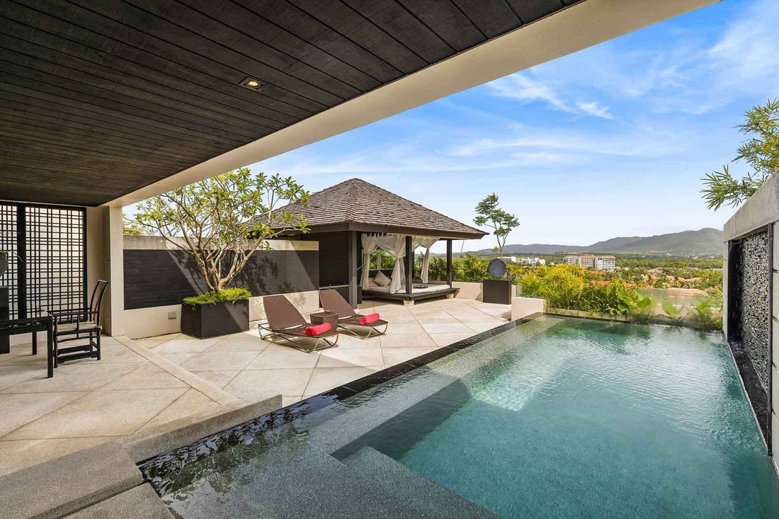 Condo in Choeng Thale, Phuket, Thailand 1 - 15120484