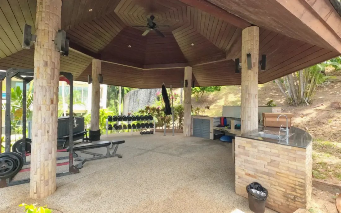 Condo in Choeng Thale, Phuket, Thailand 2 - 15120388