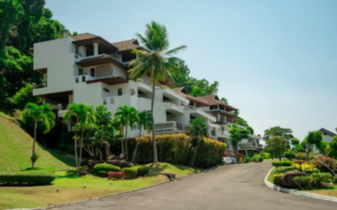Condo in Mai Khao, Phuket, Thailand 1 - 15120467