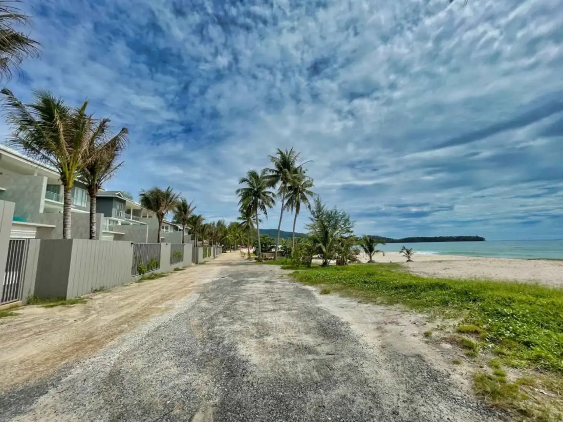Condo in Choeng Thale, Phuket, Thailand 2 - 15119796