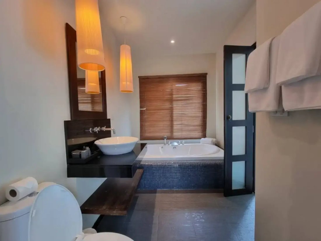 Villa in Karon, Phuket, Thailand 4 - 15119747