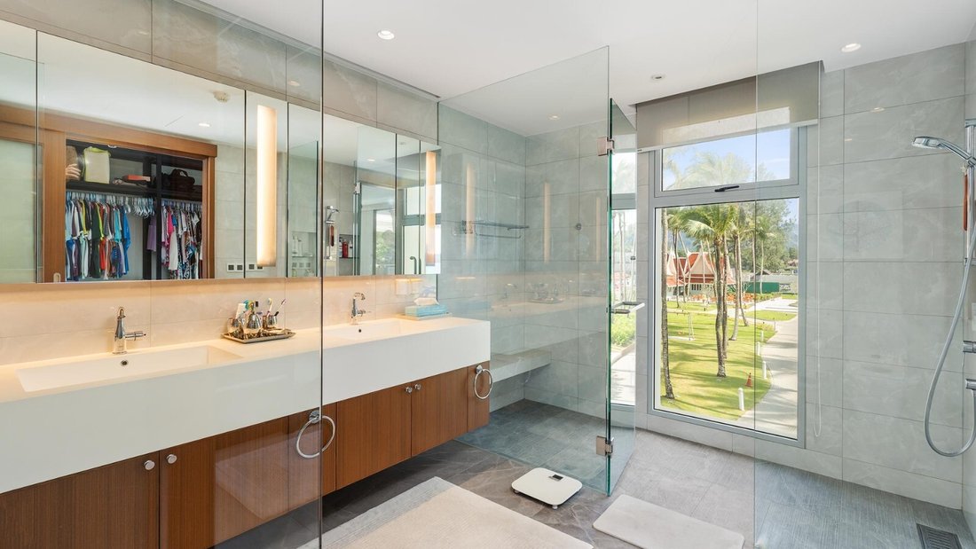 Condo in Choeng Thale, Phuket, Thailand 2 - 15120622