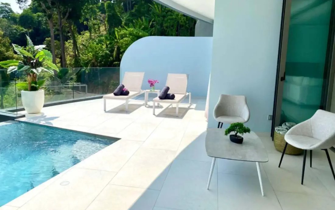 Condo in Choeng Thale, Phuket, Thailand 2 - 15120473