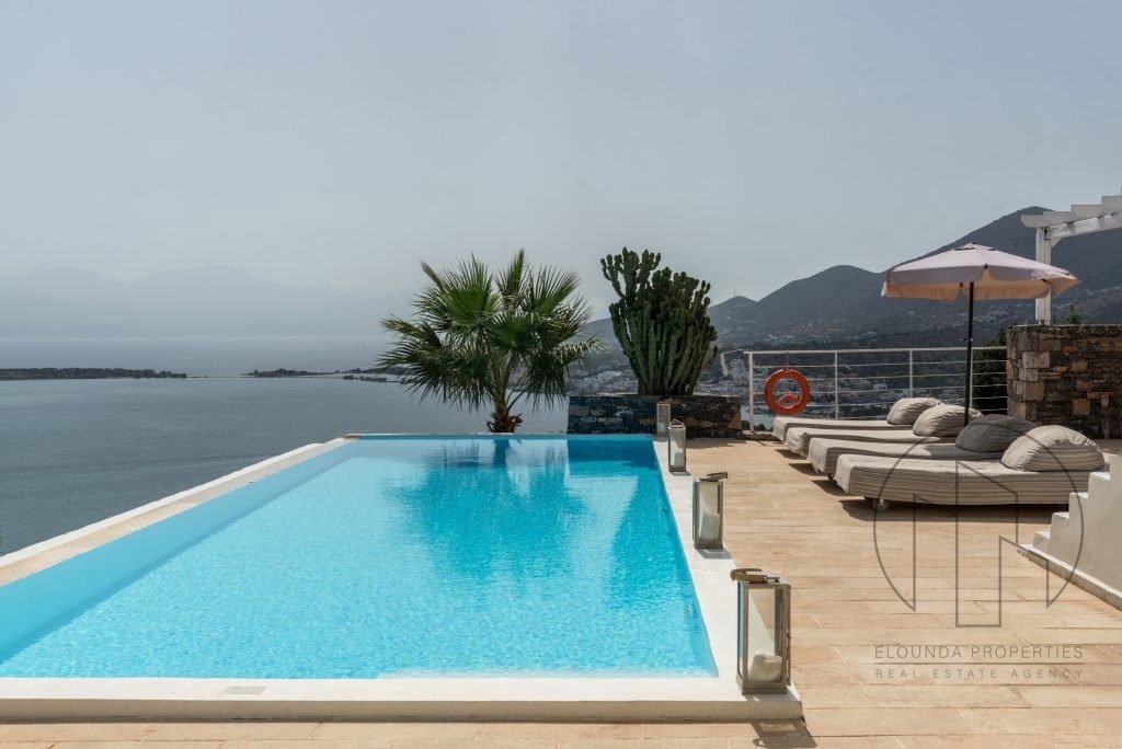 Villa in Community of Elounta, Agios Nikolaos Municipal Unit, Greece 1 - 15119642