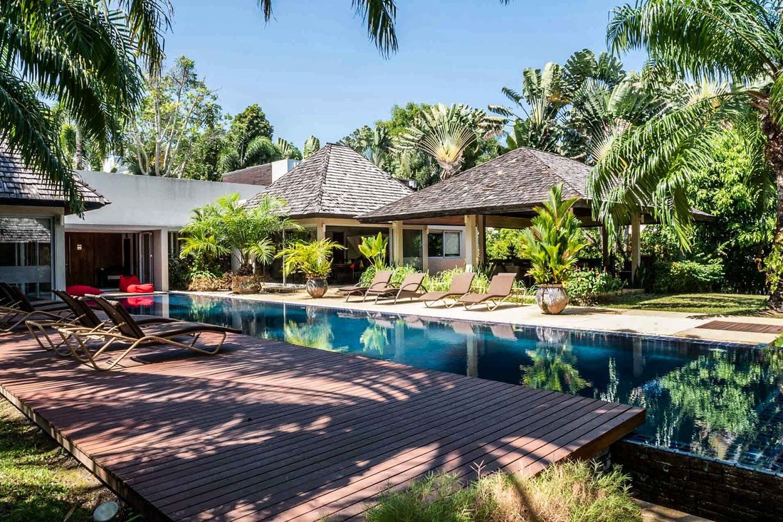Villa in Choeng Thale, Phuket, Thailand 1 - 15120478
