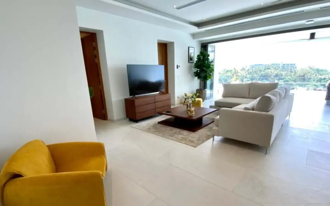 Condo in Choeng Thale, Phuket, Thailand 5 - 15120470