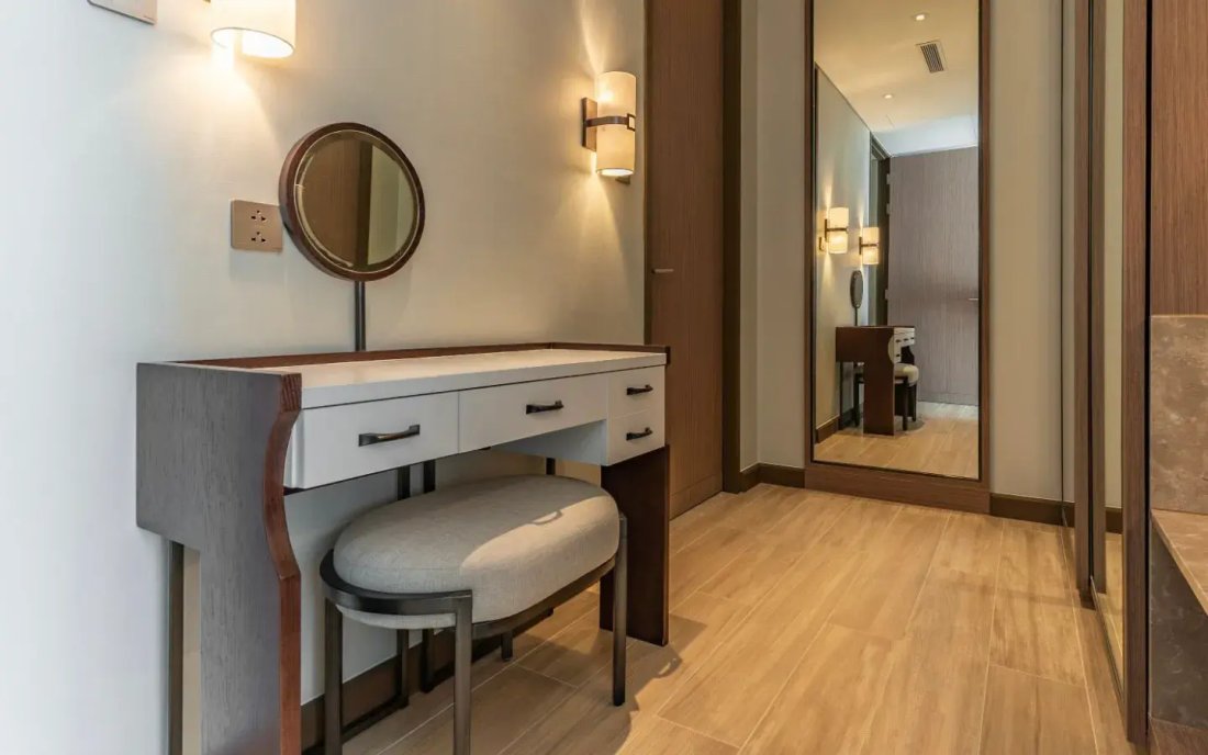 Condo in Choeng Thale, Phuket, Thailand 4 - 15120480
