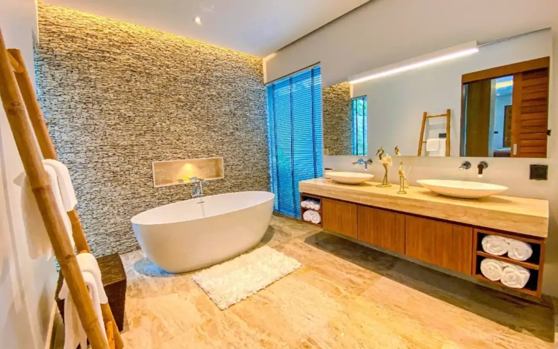 Villa in Choeng Thale, Phuket, Thailand 2 - 15120355
