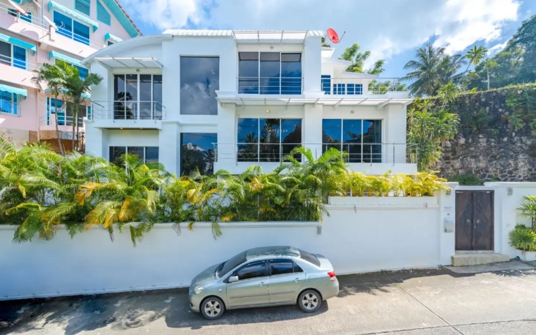 Villa in Pa Tong, Phuket, Thailand 2 - 15120482
