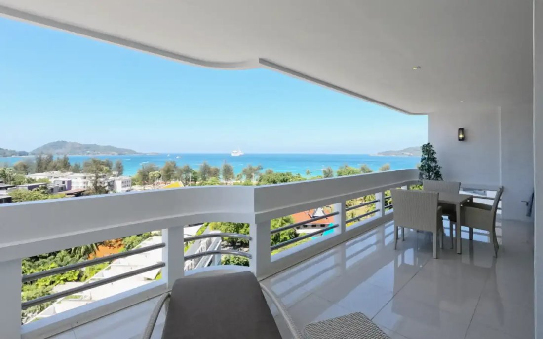 Condo in Pa Tong, Phuket, Thailand 1 - 15120346