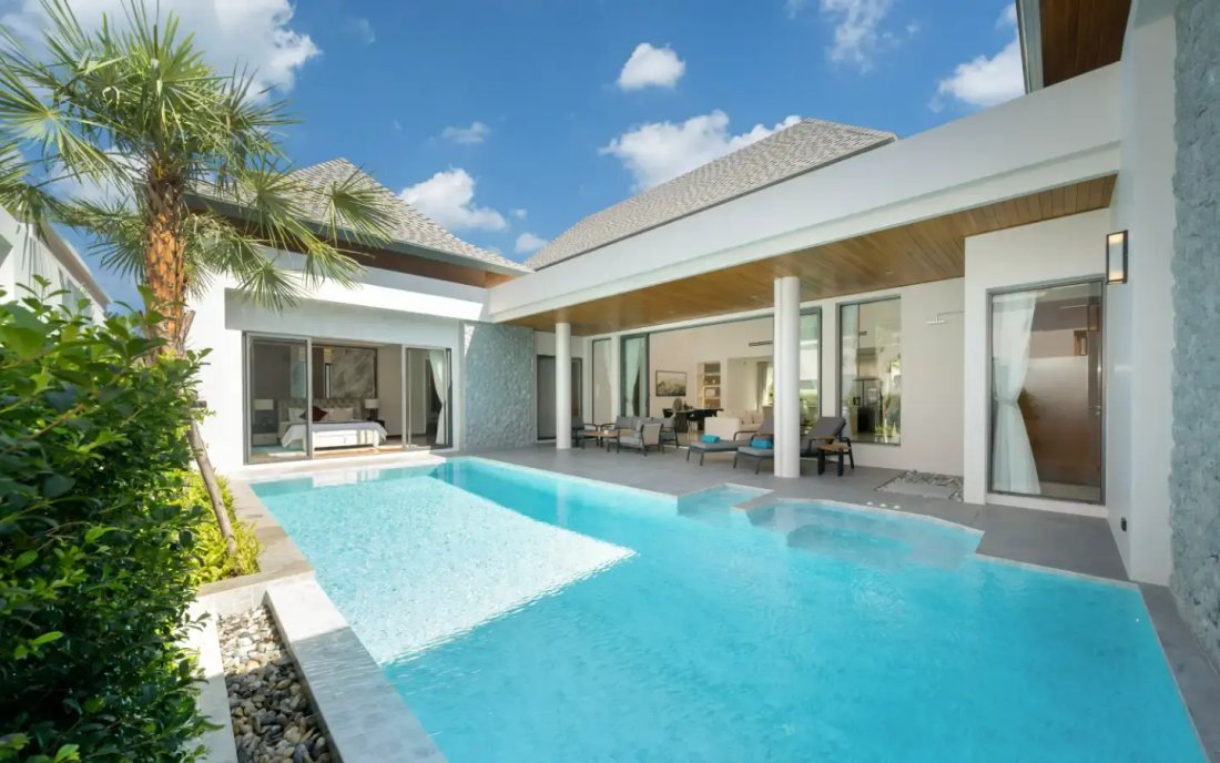 Villa in Choeng Thale, Phuket, Thailand 1 - 15120425