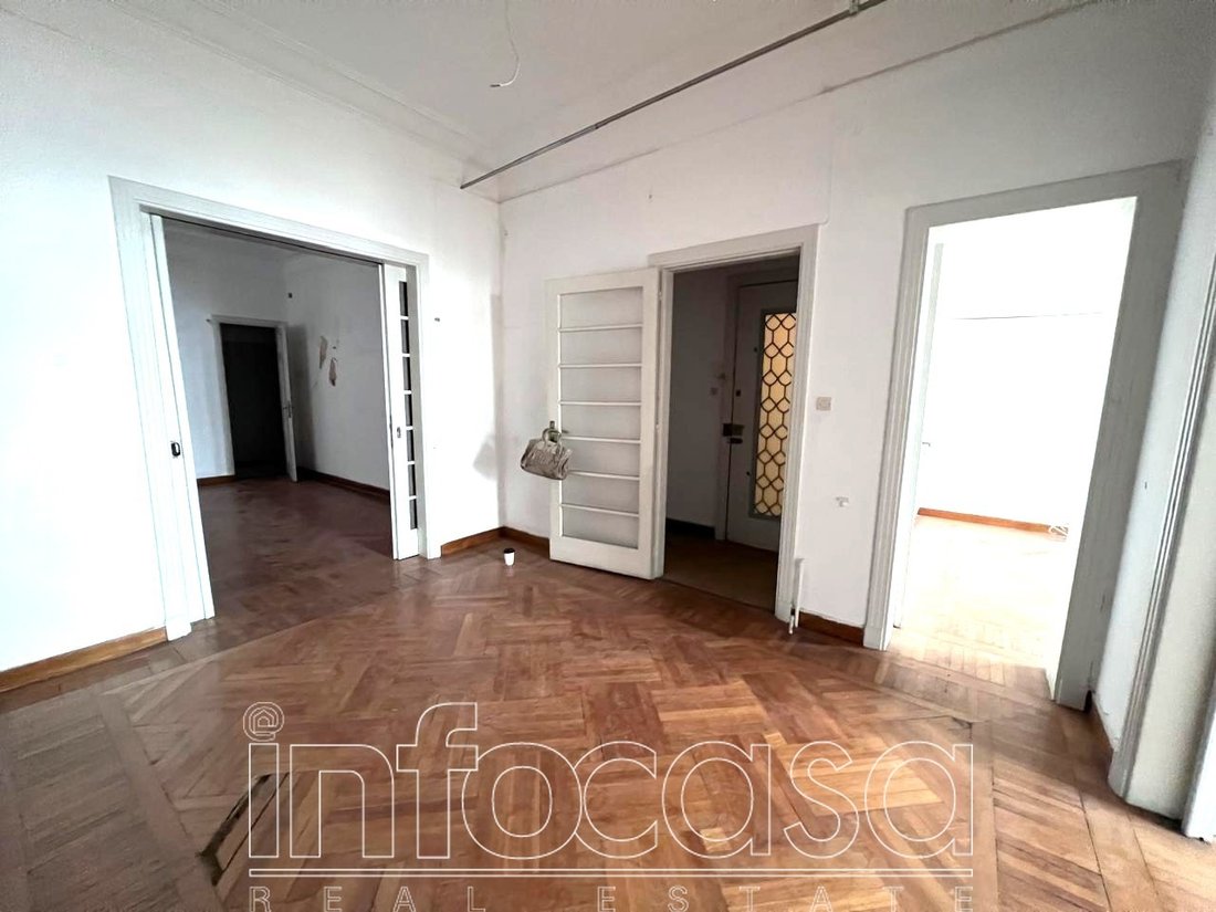 Apartment in Sunoikia Kolonakiou, 1st District of Athens, Athens 2 - 15119656