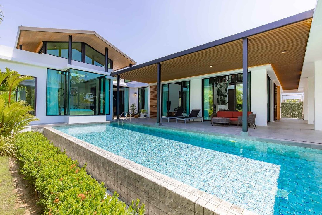 Villa in Rawai, Phuket, Thailand 1 - 15120474