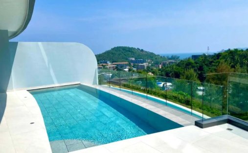 Condo in Choeng Thale, Phuket, Thailand 1