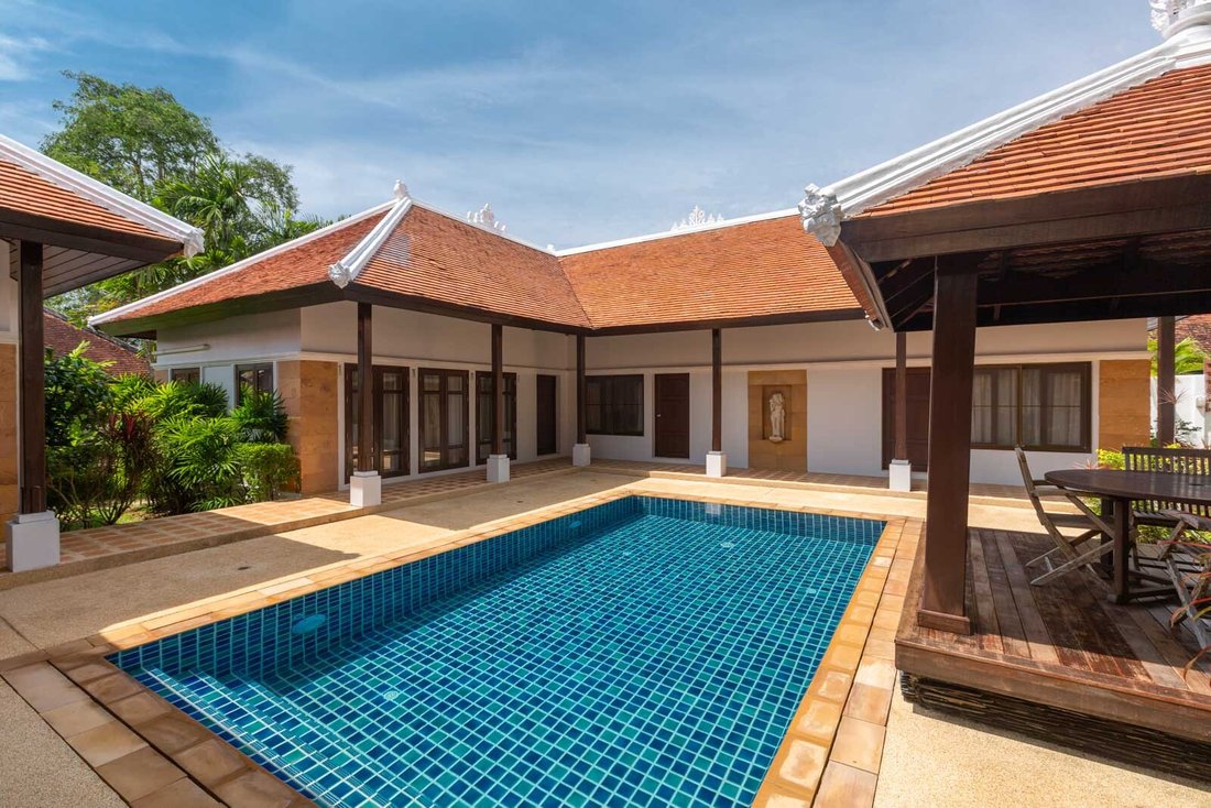 Villa in Choeng Thale, Phuket, Thailand 1 - 15120635