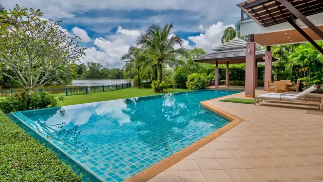 Villa in Choeng Thale, Phuket, Thailand 1 - 15119892