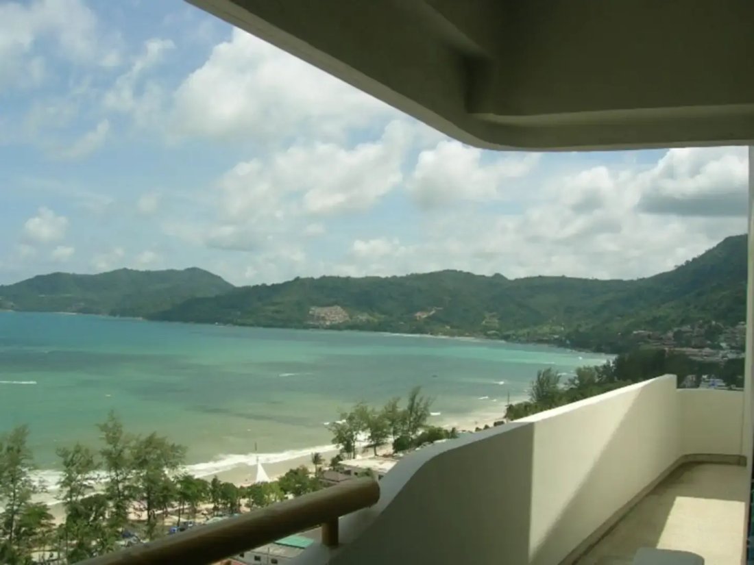 Condo in Pa Tong, Phuket, Thailand 2 - 15119740