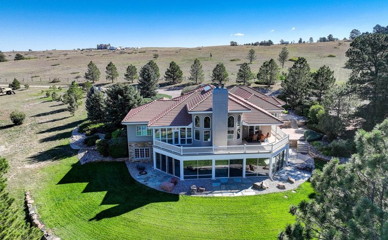 View of Luxury Lakefront Homes Colorado