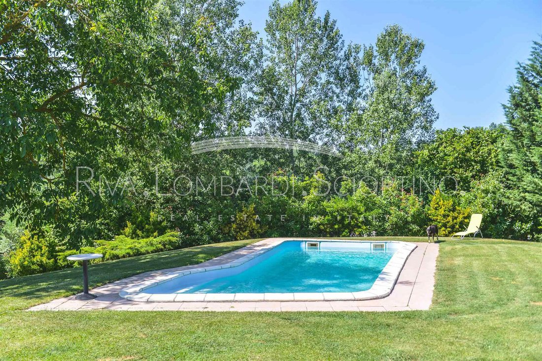 Villa in Casabianca-Serravalle-Viatosto, Asti, Piedmont 2 - 15120232