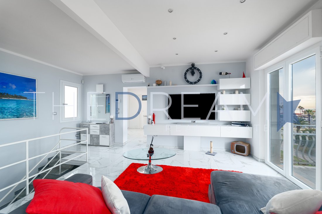 Apartment in Lungomare, Viareggio, Tuscany 3 - 15120282