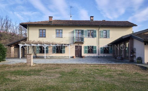 Villa à Rocche di Callianetto, Piémont, Italie 1