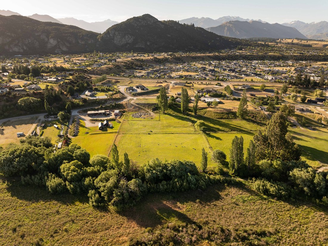 Farm Ranch in Albert Town, Otago, New Zealand 5 - 15121055