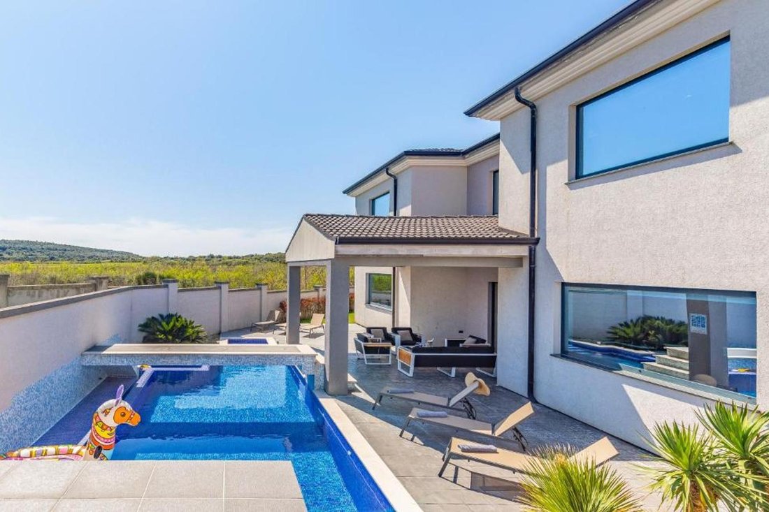 Villa in Pomer, Istria County, Croatia 4 - 15122858