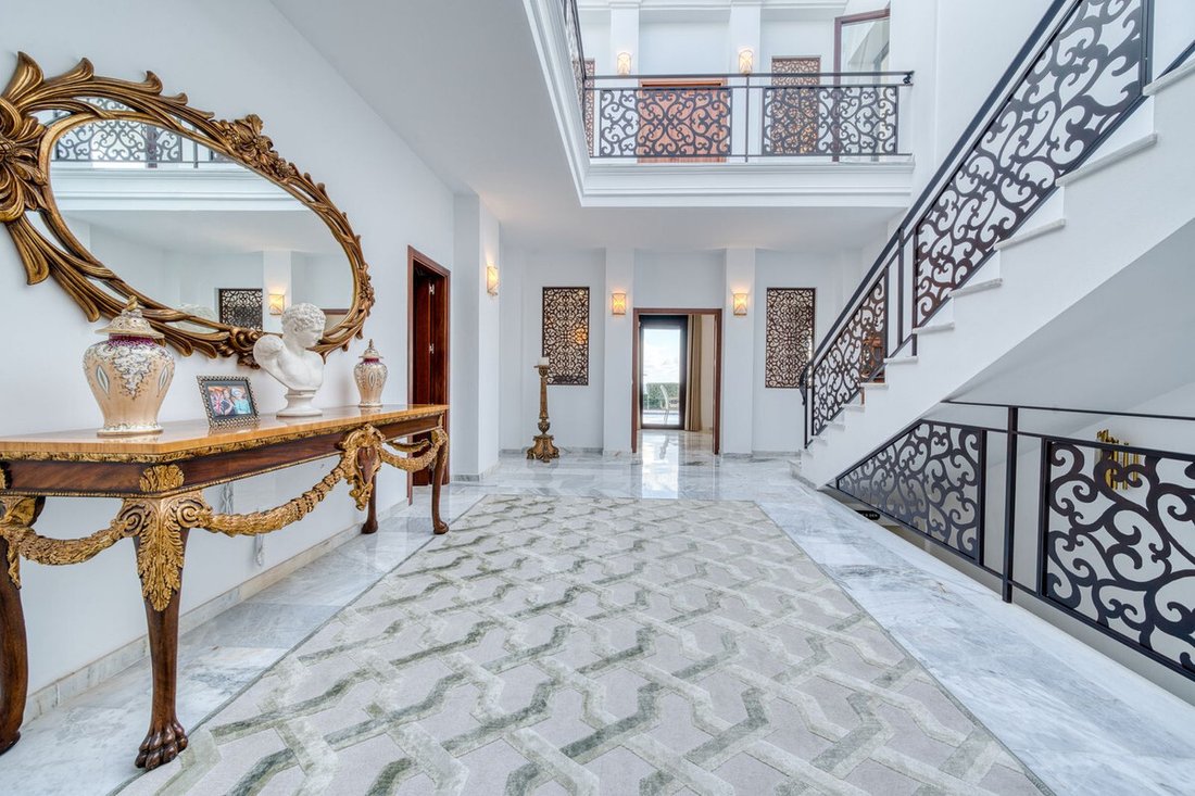 House in Puerto de la Duquesa, Andalusia, Spain 3 - 15070386