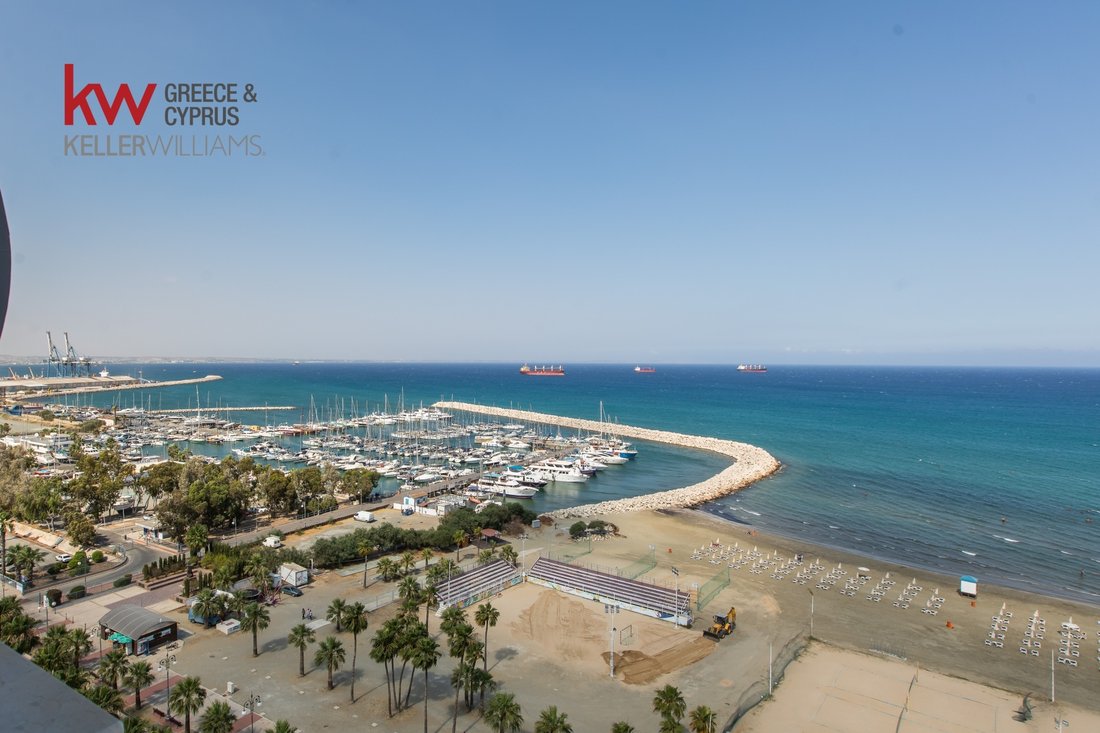 Apartment in Larnaca, Larnaca, Cyprus 2 - 15123128