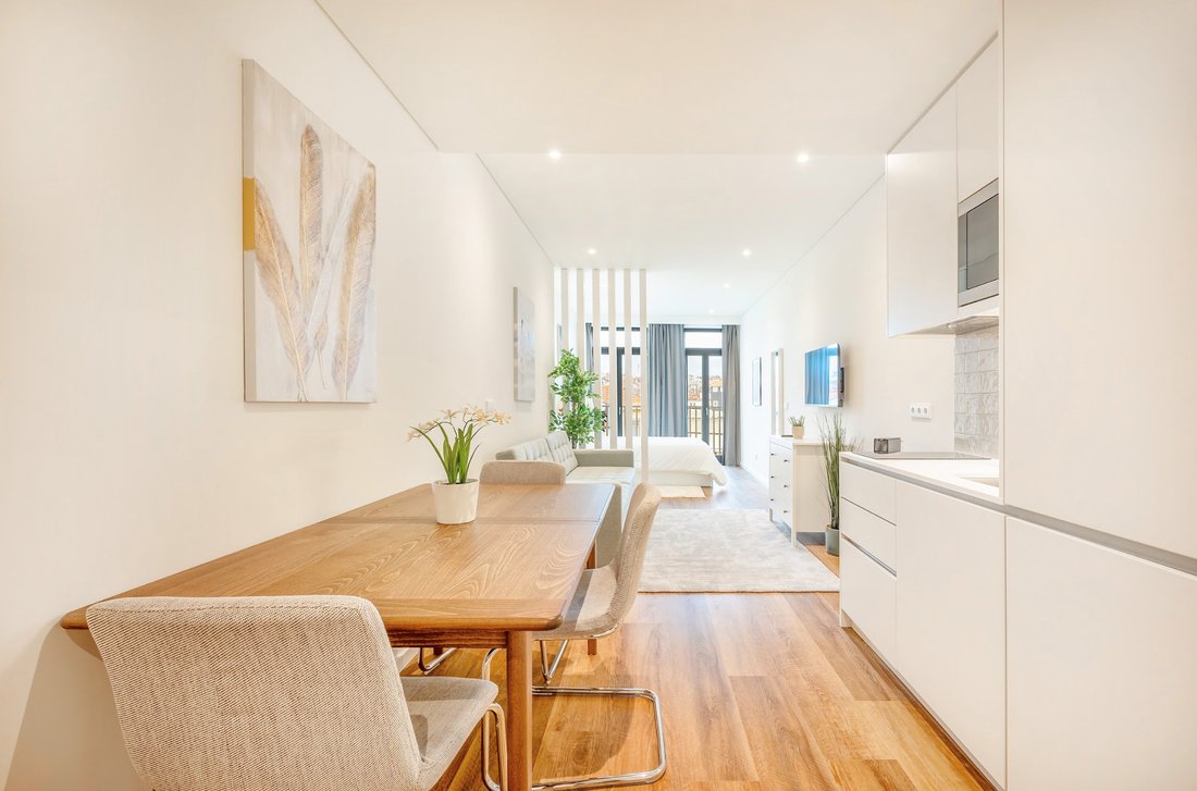 Apartment in Cedofeita, Santo Ildefonso, Se, Miragaia, Sao Nicolau e Vitoria, Porto District, Portugal 4 - 15116575