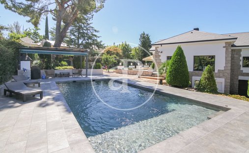 Villa in Madrid, Community of Madrid, Spain 1