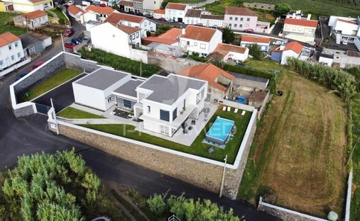 Haus in Ribeirinha, Azoren, Portugal 1