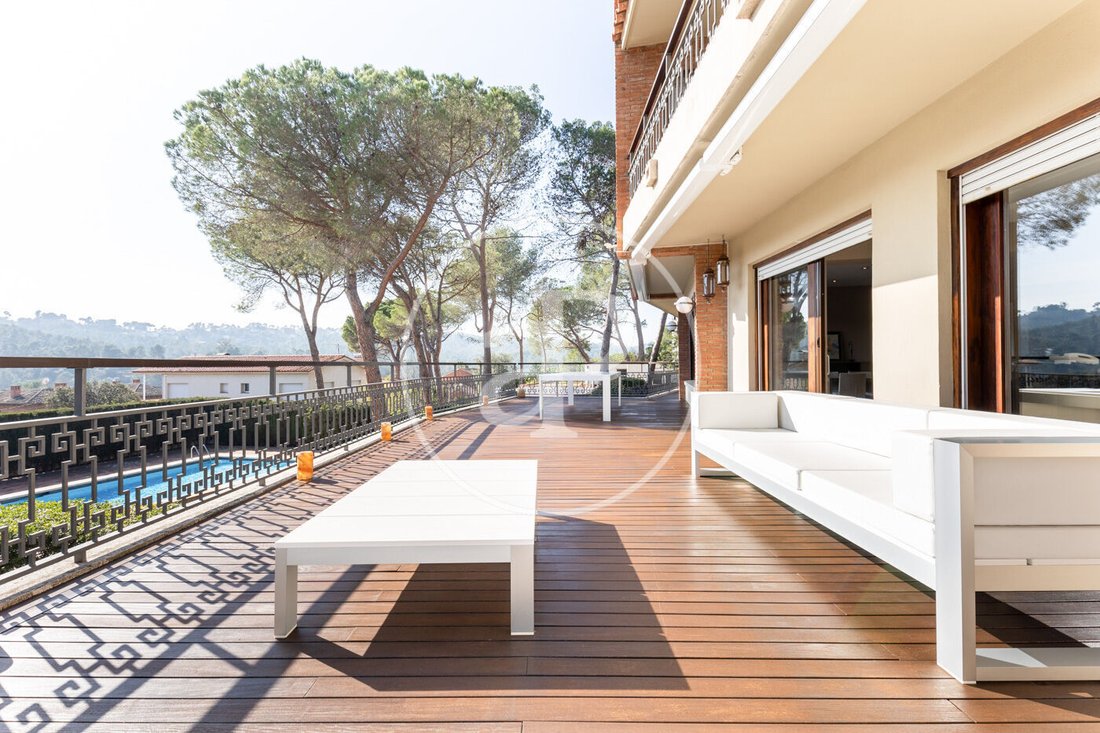Villa in Sant Cugat del Valles, Catalonia, Spain 1 - 15122386