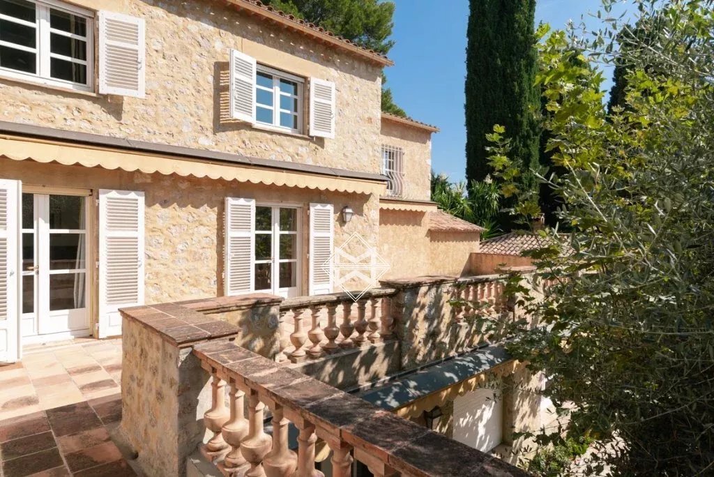 Villa in Antibes, Provence-Alpes-Côte d'Azur, France 4 - 11025047