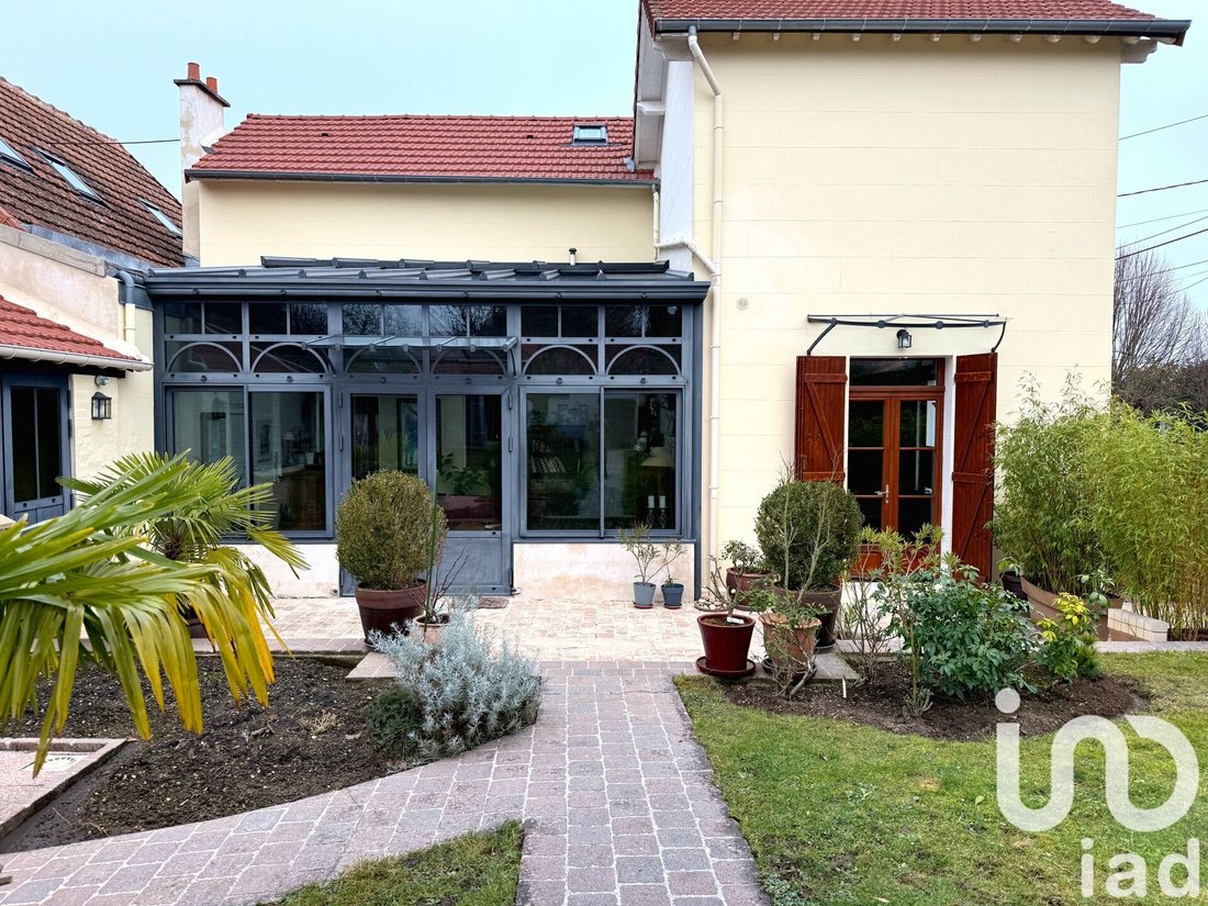Vente Maison/Villa 8 Pièces In La Queue Les Yvelines, île De France