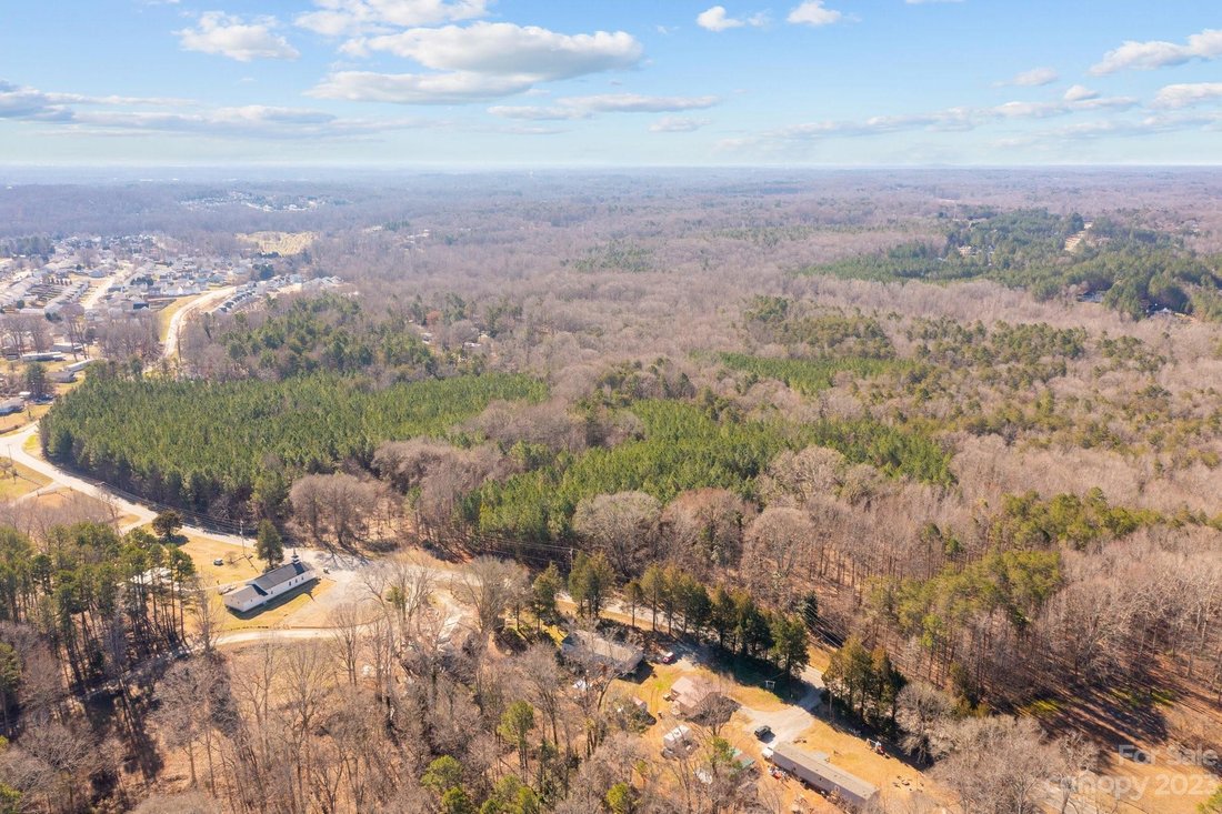 Land in Mount Holly, North Carolina, United States 5 - 15126611