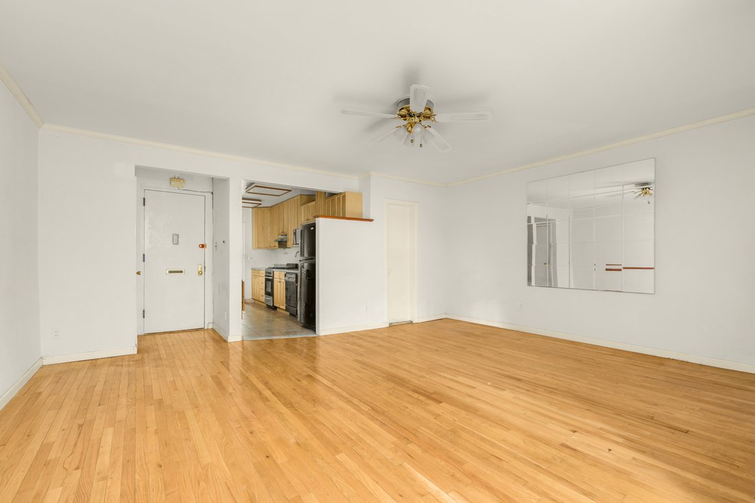 House in New York, New York, United States 2 - 15124342