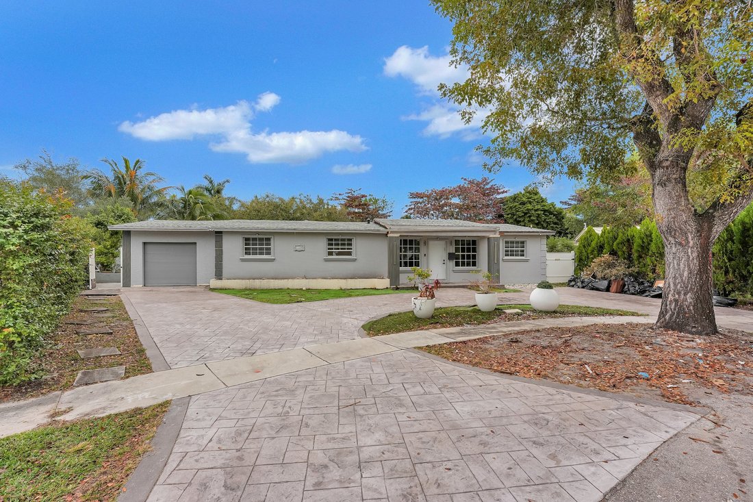 House in North Miami Beach, Florida, United States 1 - 15124556