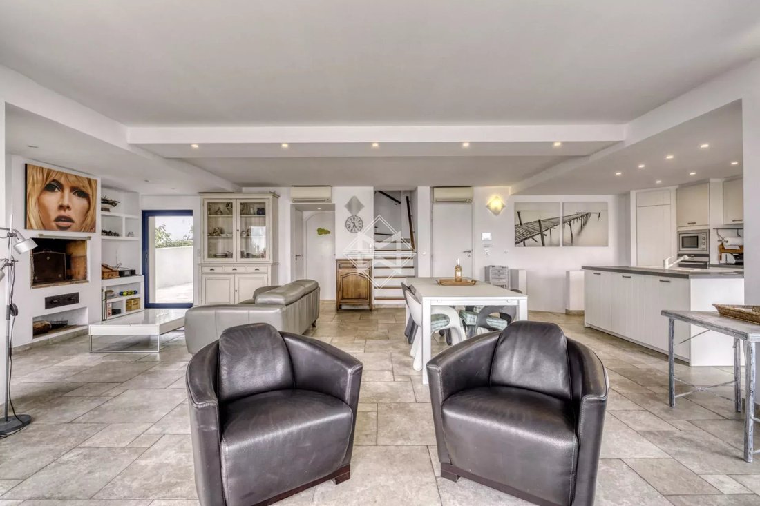 Villa in French Riviera, Provence-Alpes-Côte d'Azur, France 5 - 13110476