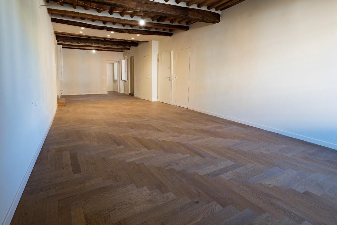 Apartment in Historic Center, Lucca, Tuscany 2 - 15126057