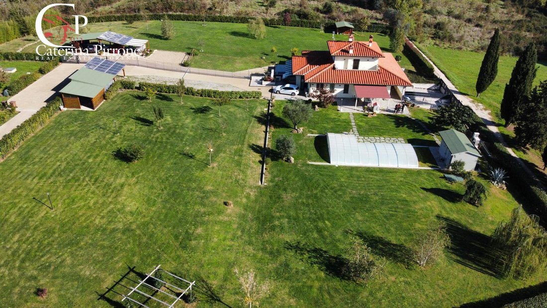 Villa in Rignano sull'Arno, Tuscany, Italy 3 - 15126458