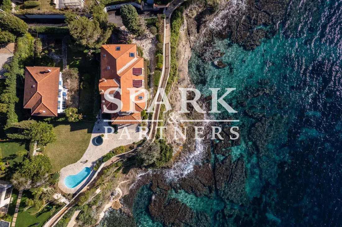 Villa in Cap-d'Ail, Provence-Alpes-Côte d'Azur, France 1 - 15125755