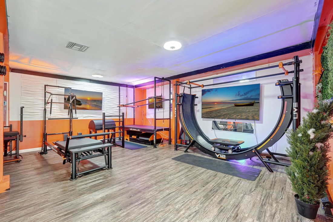 House in North Miami Beach, Florida, United States 5 - 15124556