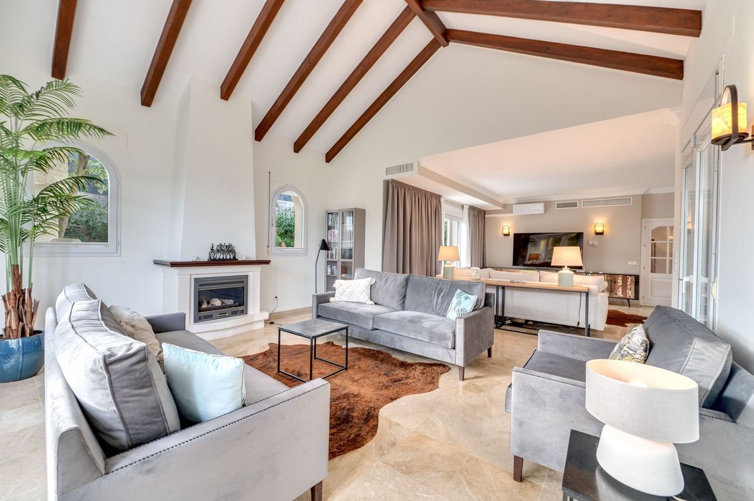 Villa en Estepona, Andalucía, España 2 - 15126450