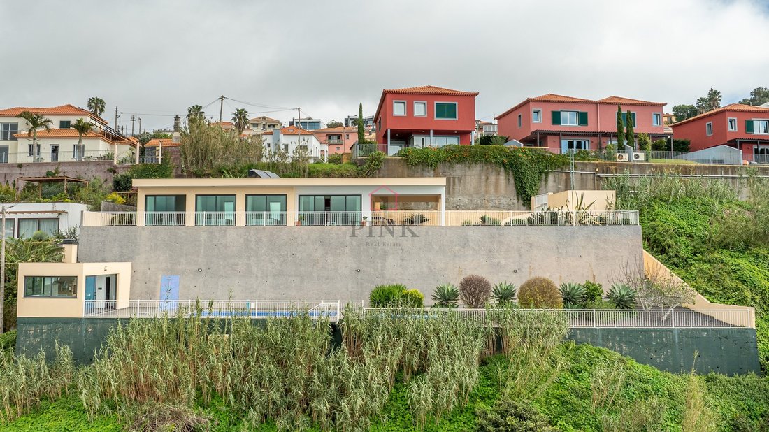 Villa in Arco Da Calheta, Madeira, Portugal 2 - 15124601